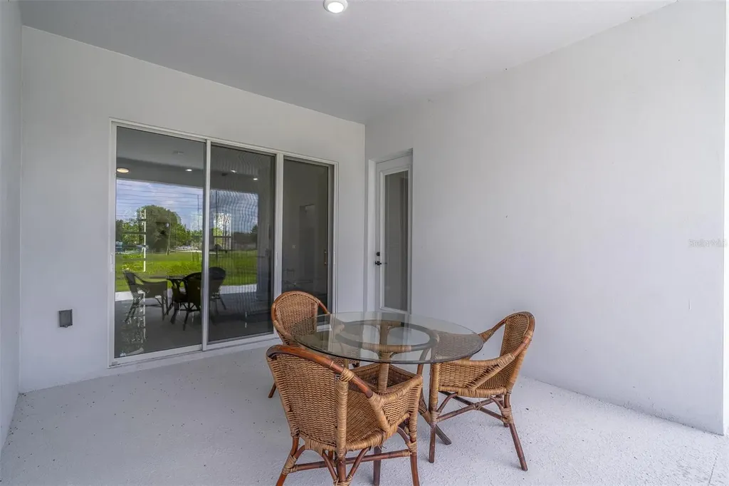 2943 Decker Avenue Orlando FL 32833