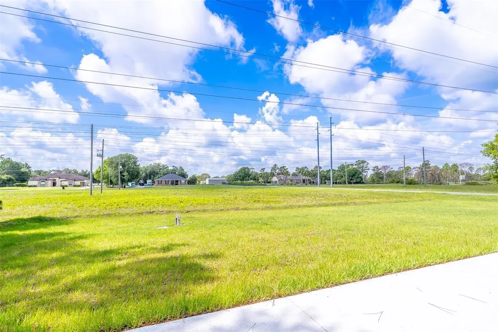 2943 Decker Avenue Orlando FL 32833