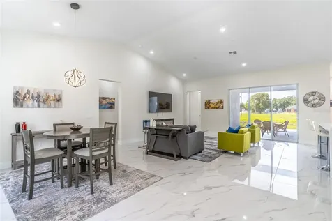2943 Decker Avenue Orlando FL 32833