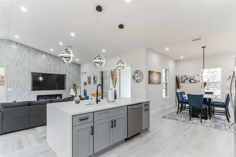 2943 Decker Avenue Orlando FL 32833