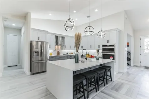 2943 Decker Avenue Orlando FL 32833