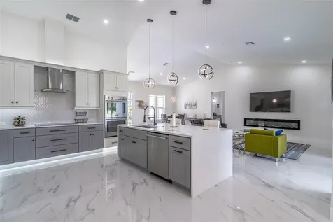 2943 Decker Avenue Orlando FL 32833