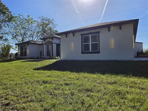 2943 Decker Avenue Orlando FL 32833