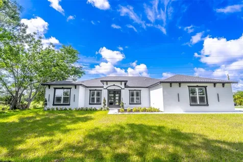 2943 Decker Avenue Orlando FL 32833