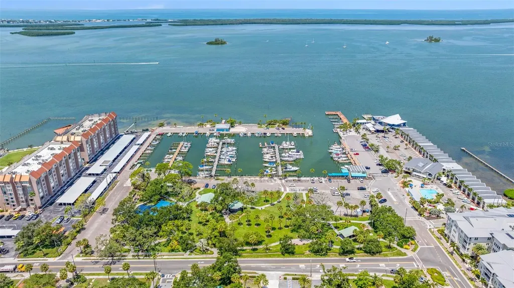 1370 Heather Ridge Boulevard Dunedin FL 34698