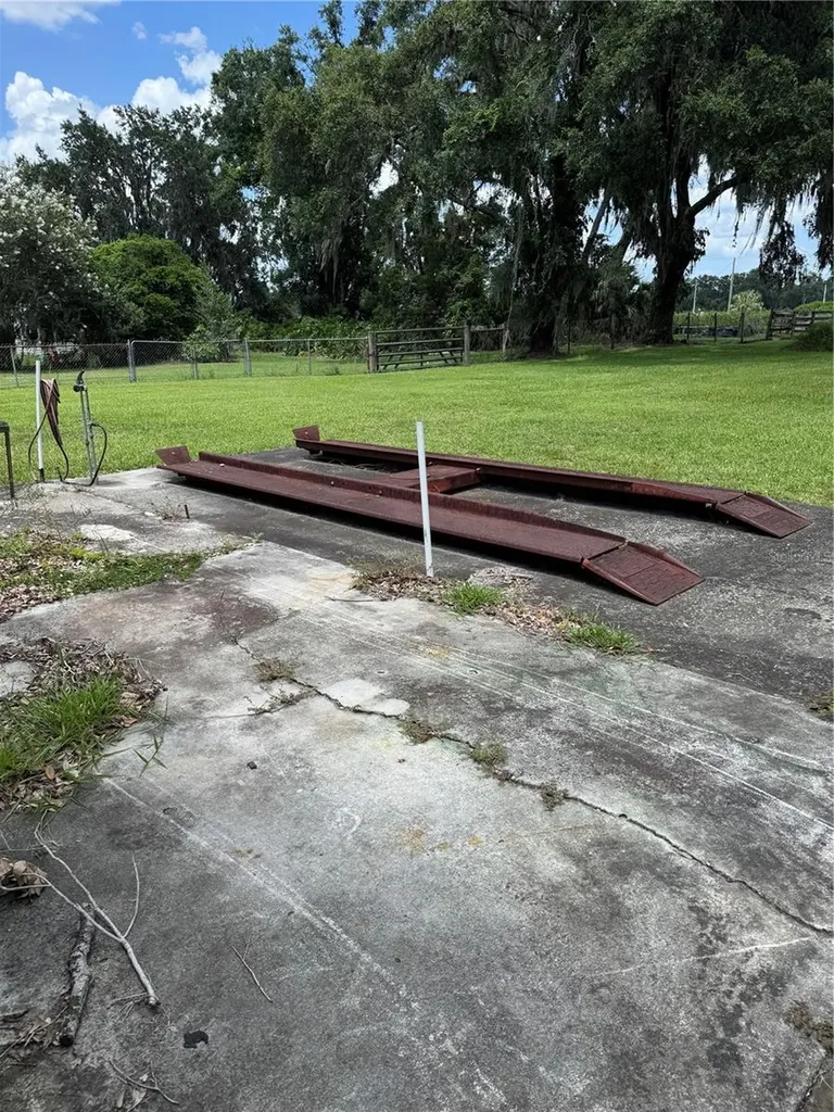 4106 Old Mulberry Road Plant City FL 33567