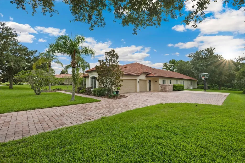 13353 Carnoustie Circle Dade City FL 33525