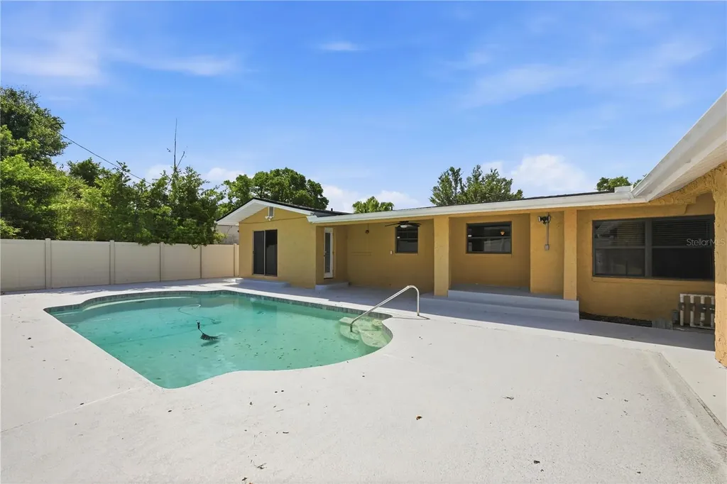 3707 Pelican Lane Orlando FL 32803