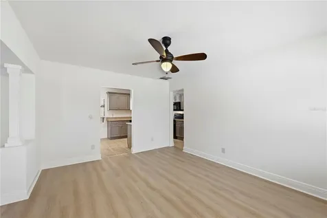 3707 Pelican Lane Orlando FL 32803