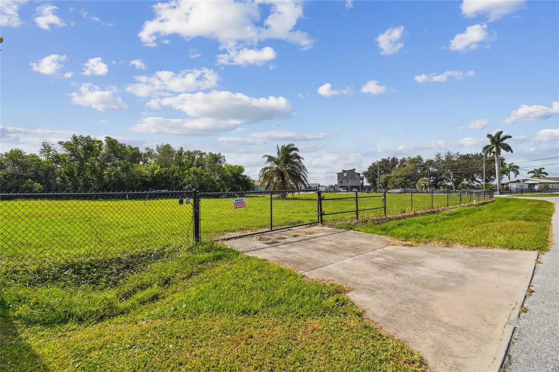 W Shell Point Road Ruskin FL 33570