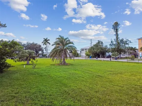 W Shell Point Road Ruskin FL 33570