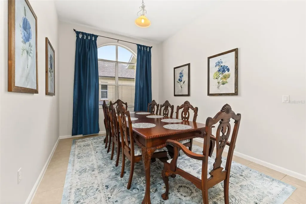 2823 Sail Breeze Way Kissimmee FL 34744