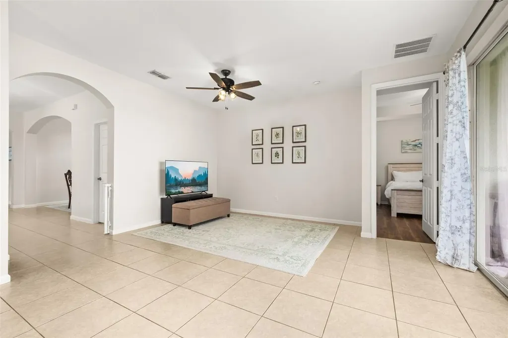 2823 Sail Breeze Way Kissimmee FL 34744