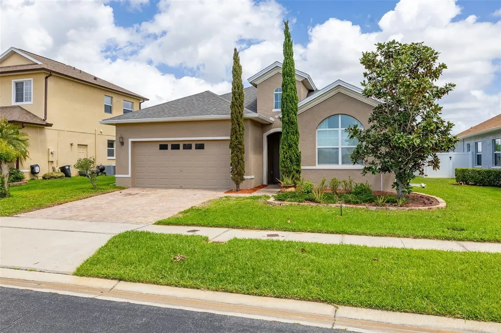2823 Sail Breeze Way Kissimmee FL 34744