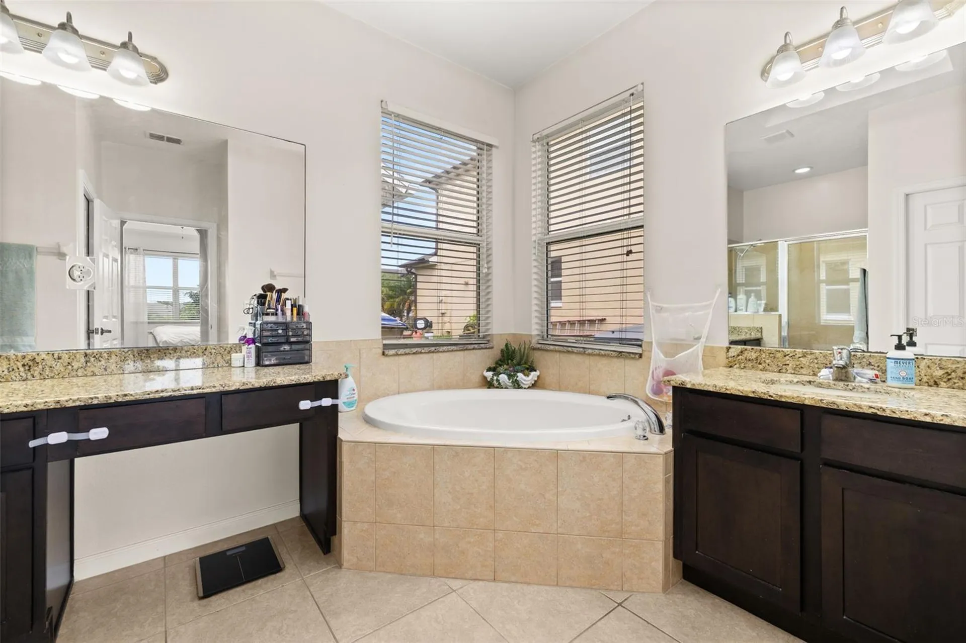 2823 Sail Breeze Way Kissimmee FL 34744