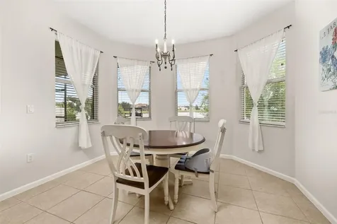 2823 Sail Breeze Way Kissimmee FL 34744