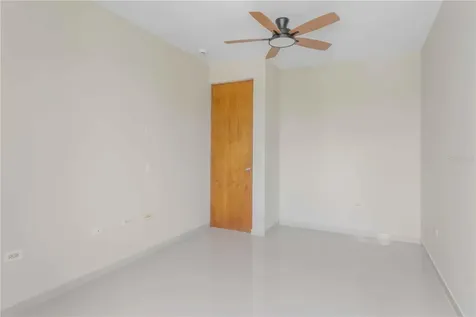 7 Paseo De La Balandras Dorado PR 00646