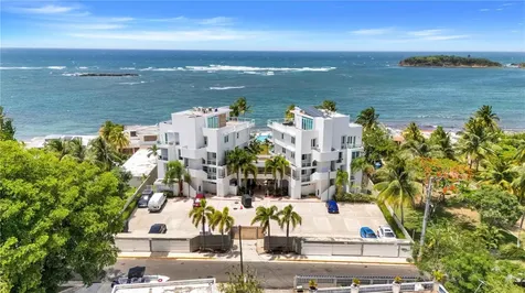 7 Paseo De La Balandras Dorado PR 00646