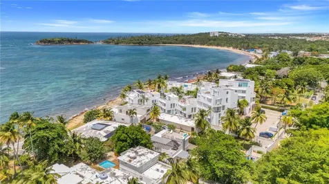7 Paseo De La Balandras Dorado PR 00646