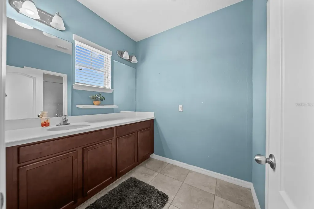 5955 Caldera Ridge Drive Lithia FL 33547
