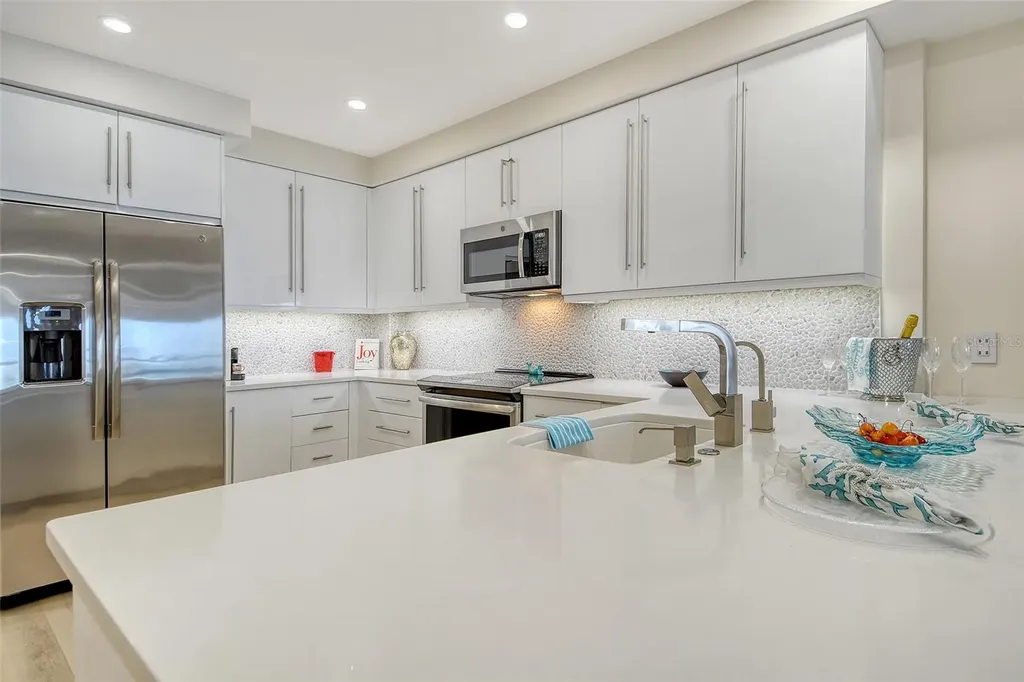 1000 Longboat Club Road Longboat Key FL 34228