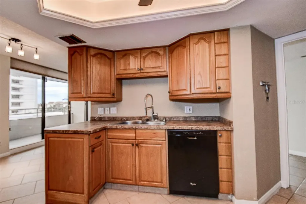 5940 Pelican Bay Plaza S Gulfport FL 33707