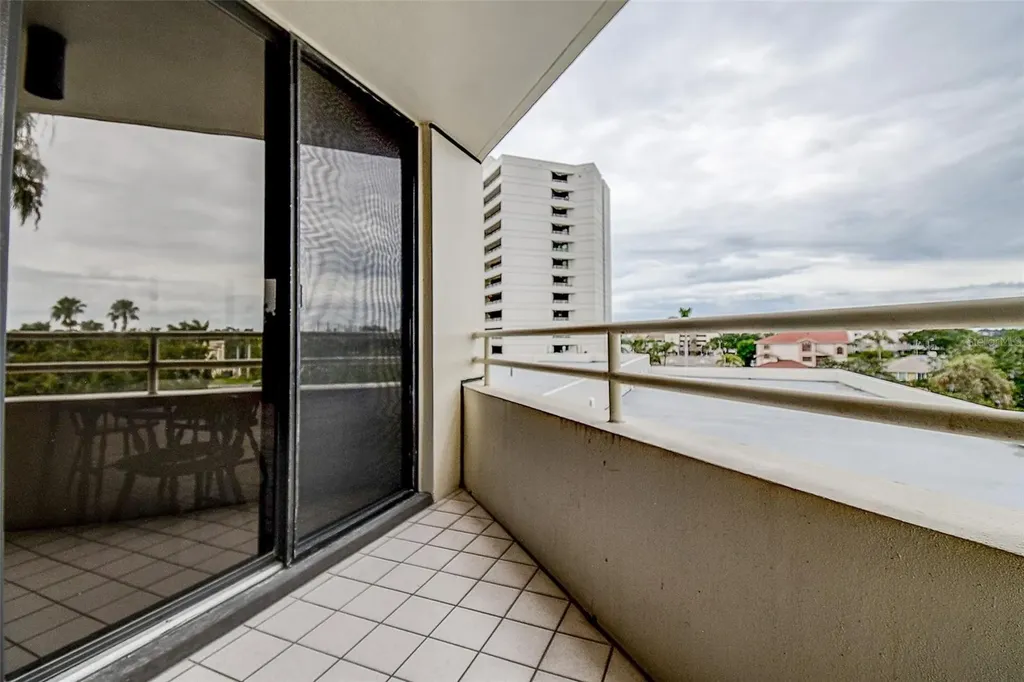 5940 Pelican Bay Plaza S Gulfport FL 33707