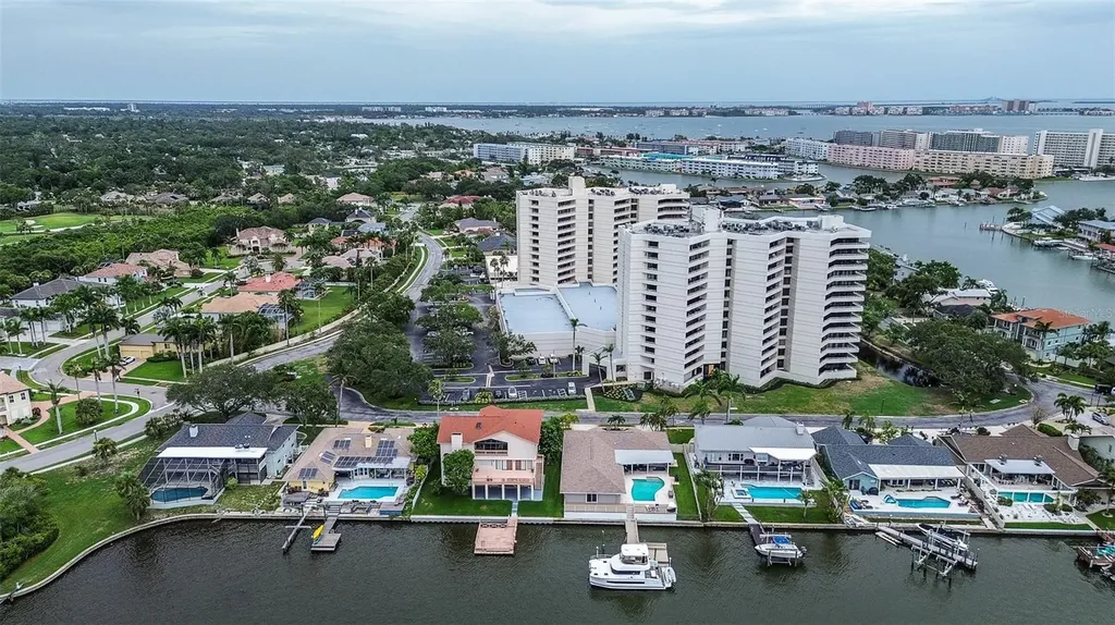 5940 Pelican Bay Plaza S Gulfport FL 33707