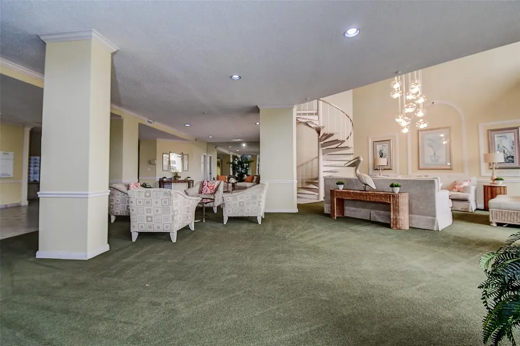 5940 Pelican Bay Plaza S Gulfport FL 33707