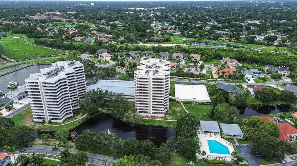 5940 Pelican Bay Plaza S Gulfport FL 33707