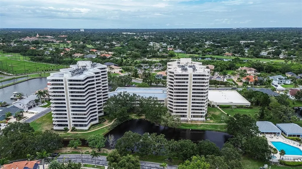 5940 Pelican Bay Plaza S Gulfport FL 33707