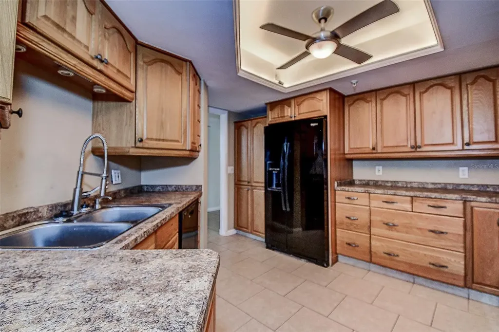 5940 Pelican Bay Plaza S Gulfport FL 33707