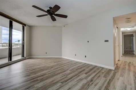 5940 Pelican Bay Plaza S Gulfport FL 33707