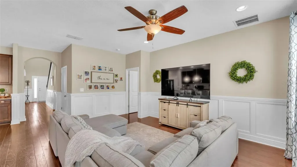132 Magneta Loop Auburndale FL 33823