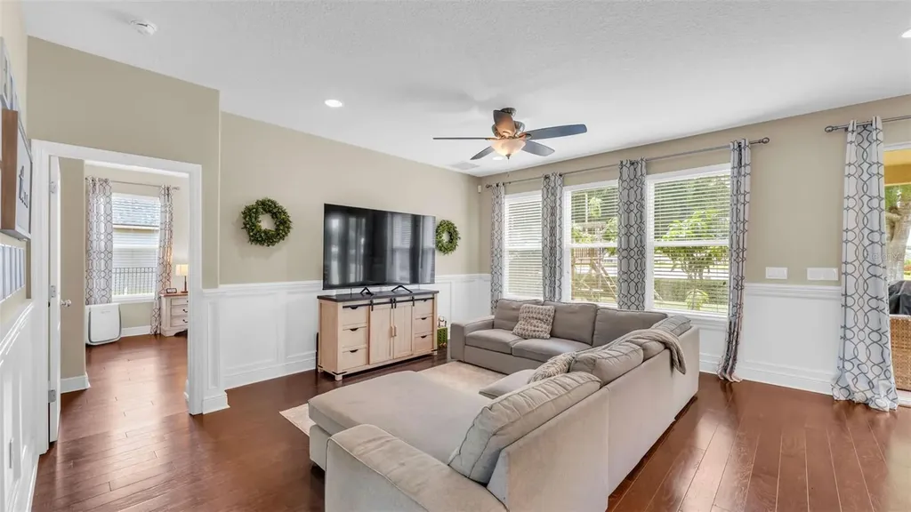 132 Magneta Loop Auburndale FL 33823