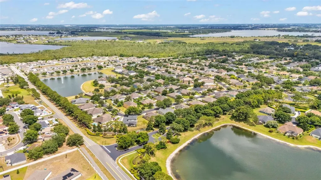 132 Magneta Loop Auburndale FL 33823