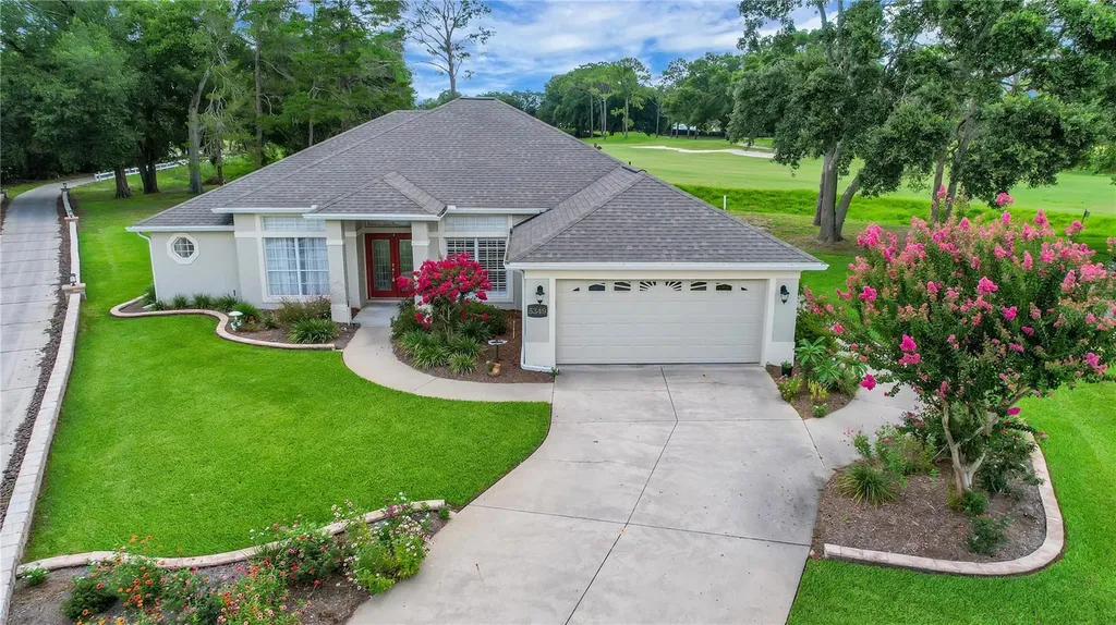 5349 Grove Manor Lady Lake FL 32159