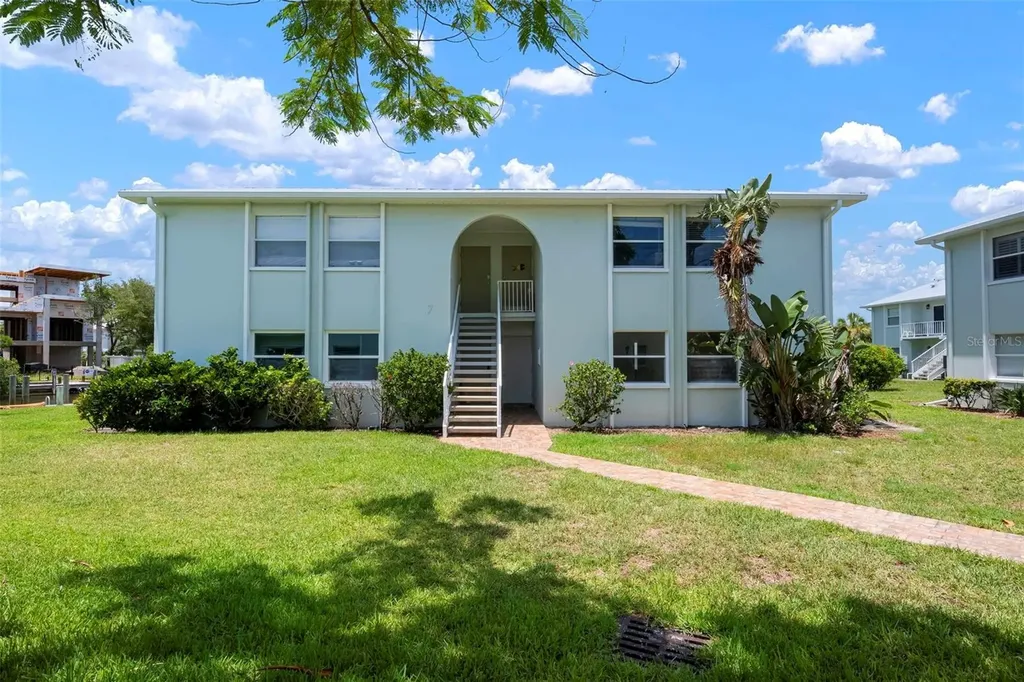 522 Pine Avenue Anna Maria FL 34216