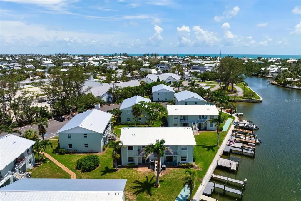 522 Pine Avenue Anna Maria FL 34216