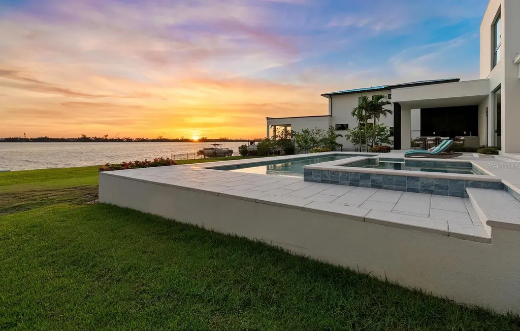 622 Bayshore Drive Osprey FL 34229