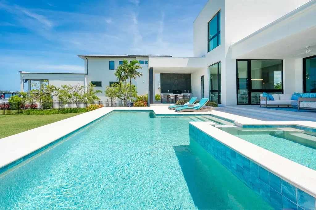 622 Bayshore Drive Osprey FL 34229