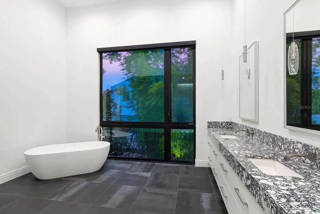 622 Bayshore Drive Osprey FL 34229