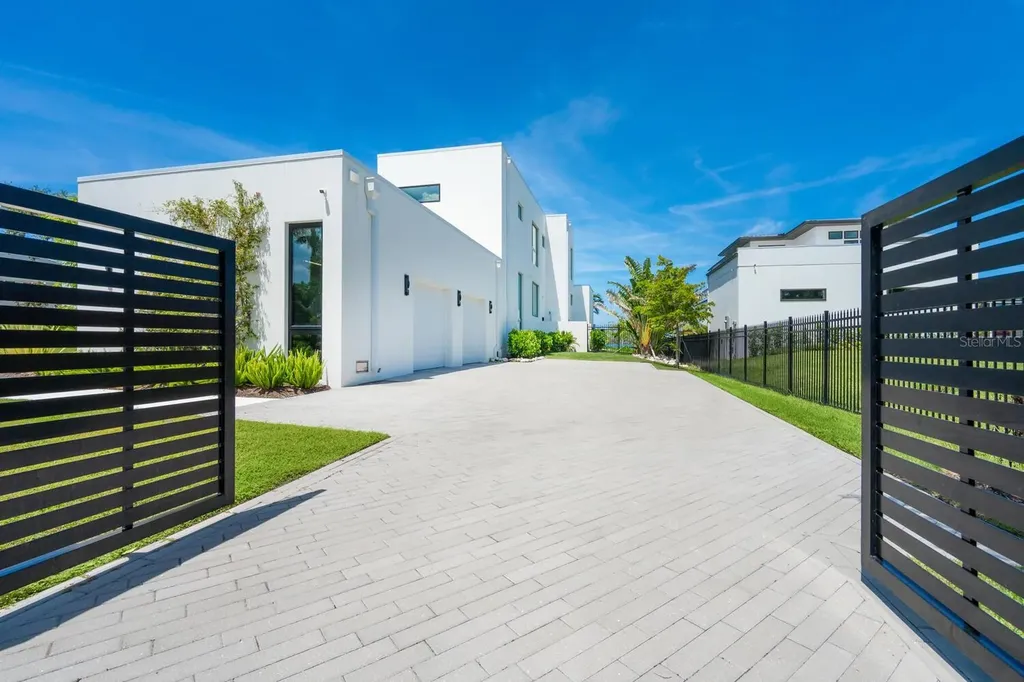 622 Bayshore Drive Osprey FL 34229