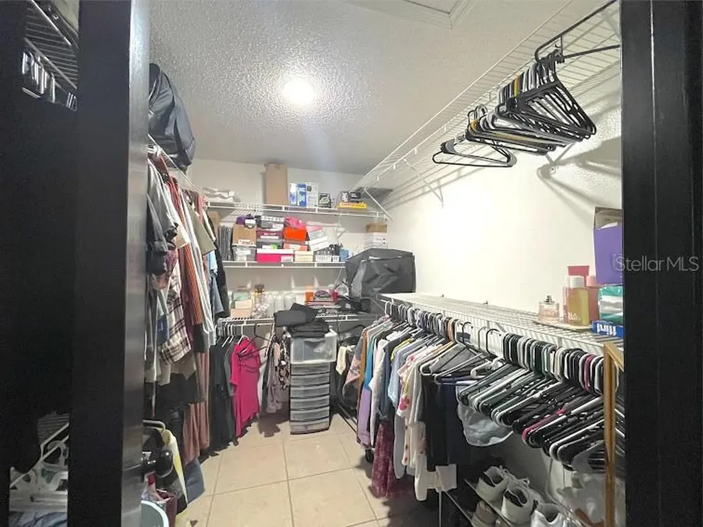 2011 Gamboge Drive Orlando FL 32822
