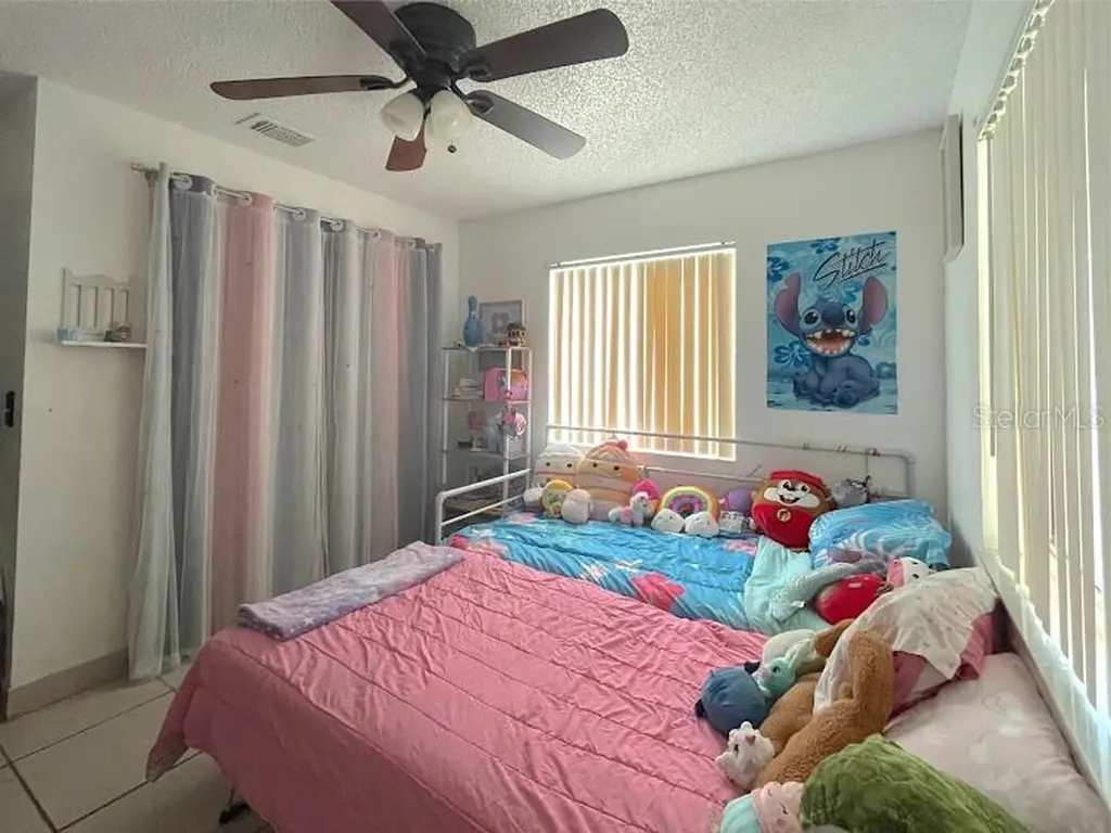 2011 Gamboge Drive Orlando FL 32822