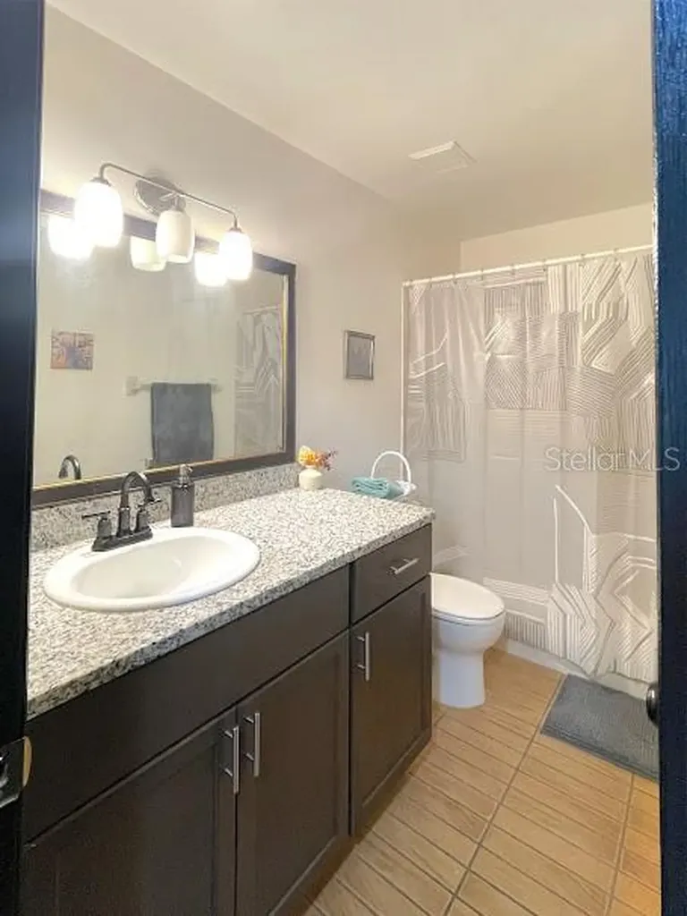 2011 Gamboge Drive Orlando FL 32822