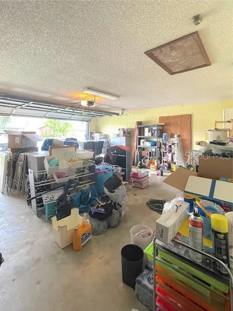 2011 Gamboge Drive Orlando FL 32822