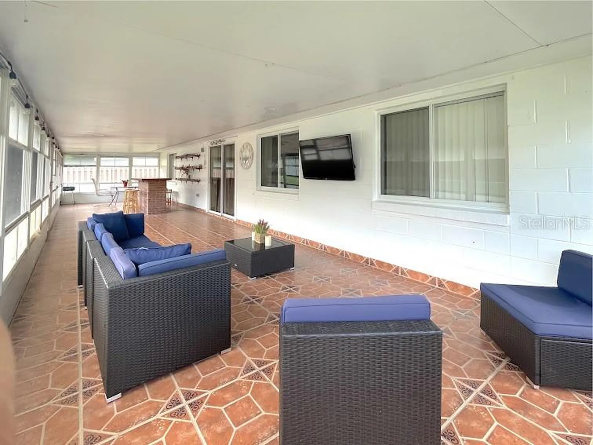 2011 Gamboge Drive Orlando FL 32822