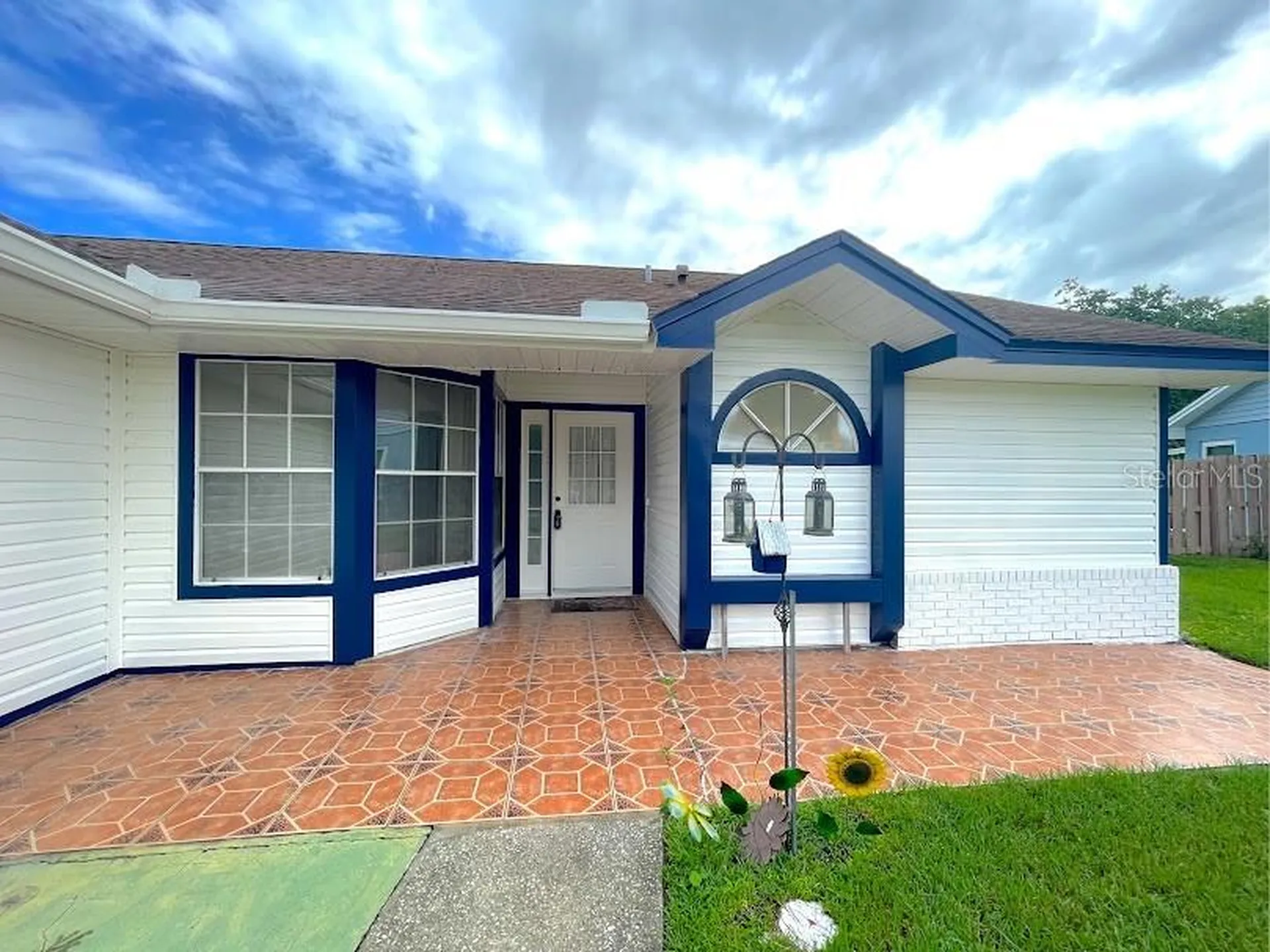 2011 Gamboge Drive Orlando FL 32822