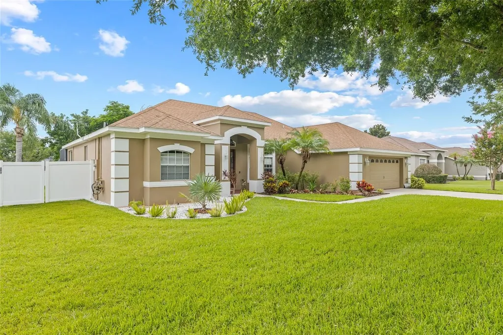 144 Costa Loop Street Auburndale FL 33823
